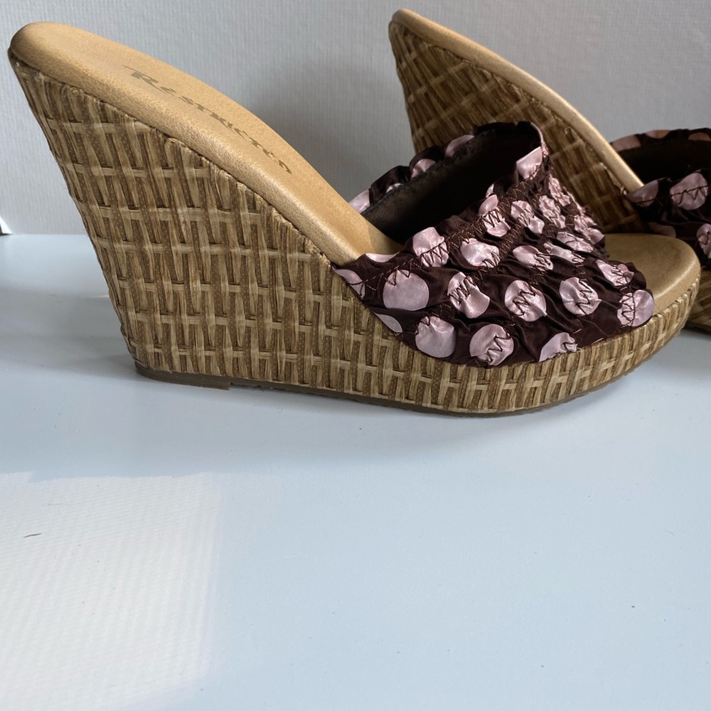 Purple polka dot wedges size 7 NWOT